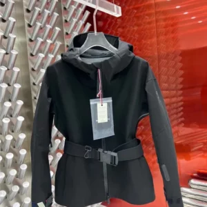 Moncler Ski Down-Jacket 3 00 cover 4f94b45f