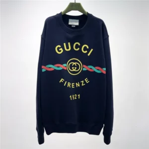 Gucci Sweater 2 00 cover 6b3940ca