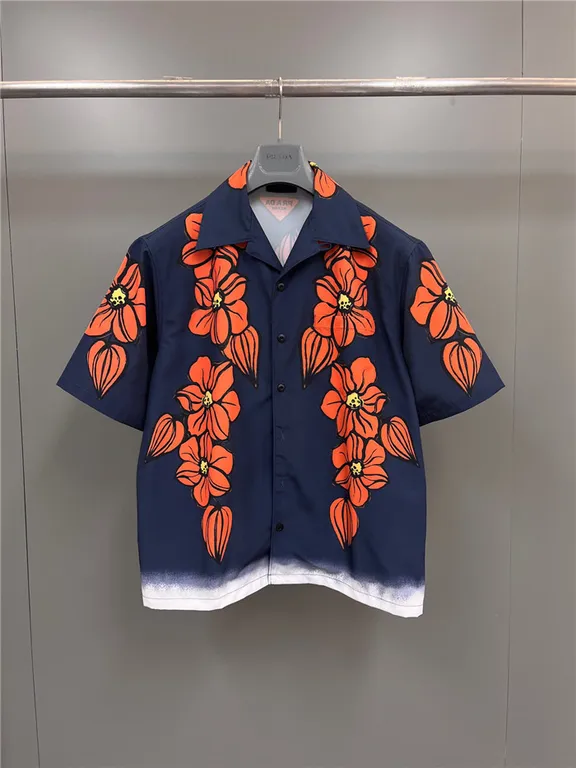 Prada Shirt 1 00 cover cfe04ff4