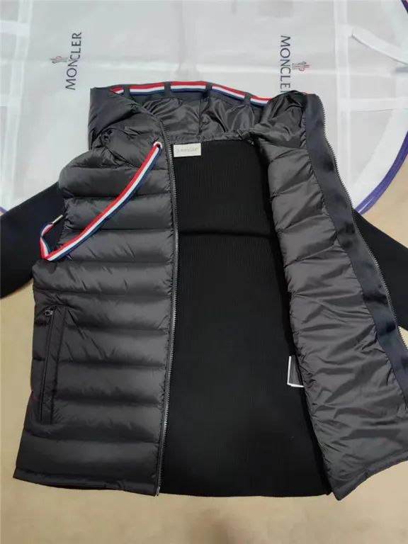 Moncler Down-Jacket 1 0f309d1d